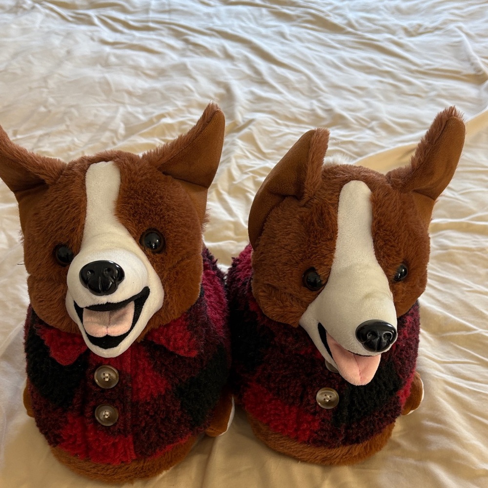 Cozy Corgi Plush Slippers - Brown and Red